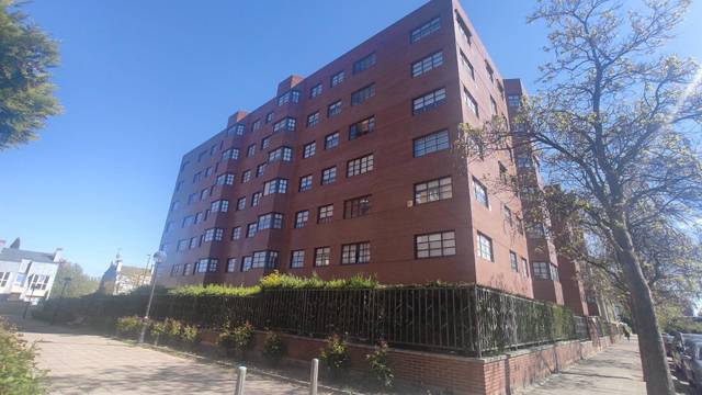 Garaje en Venta en Calle DOCTOR SANCHEZ VILLARES en Arturo Eyries