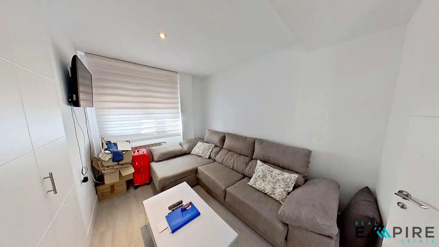 Sala de estar de Ático en venta en Illescas con Aire acondicionado, Calefacción y Jardín privado