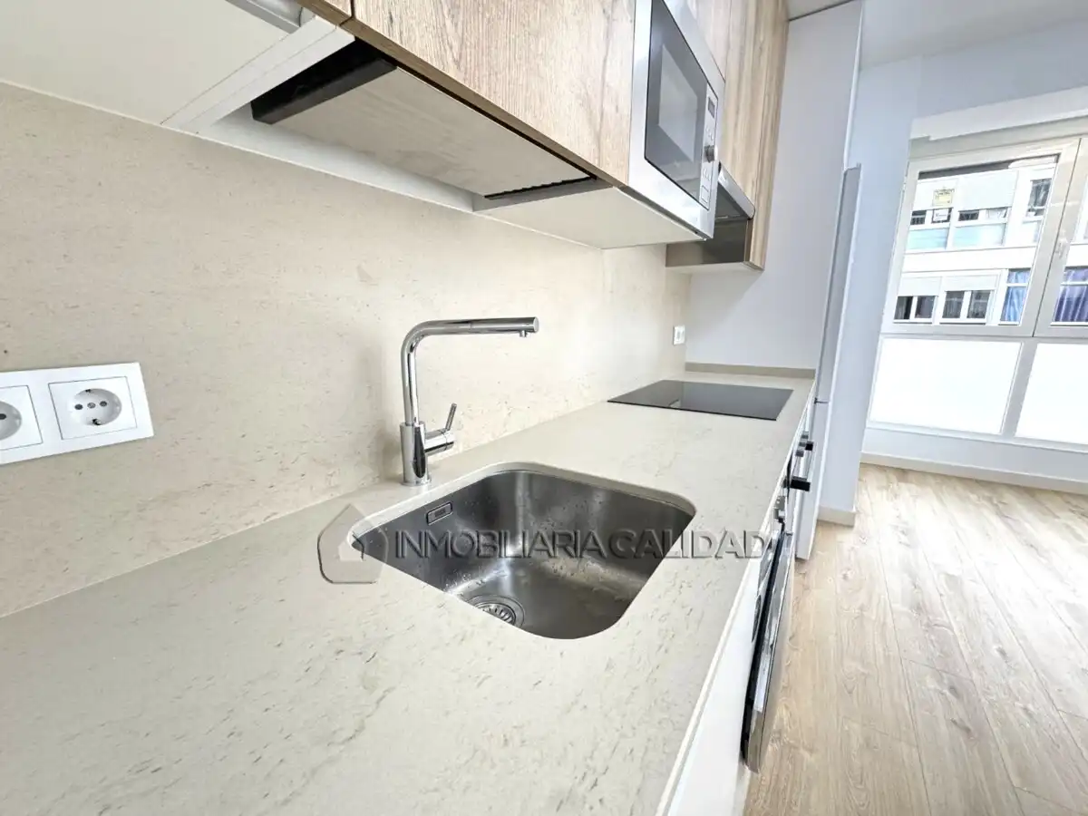 Cocina de Piso en venta en Burgos con Calefacción
