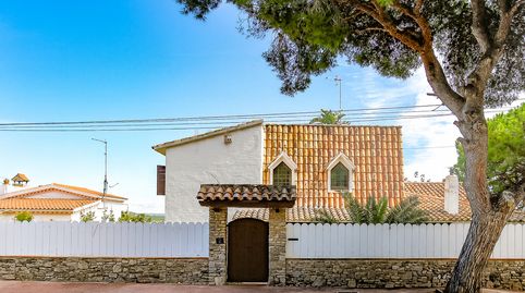 Exclusiva casa esquinera con vistas al mar diseñada por el reconocido arquitecto Francisco José Barba Corsini 1975., immagine 3
