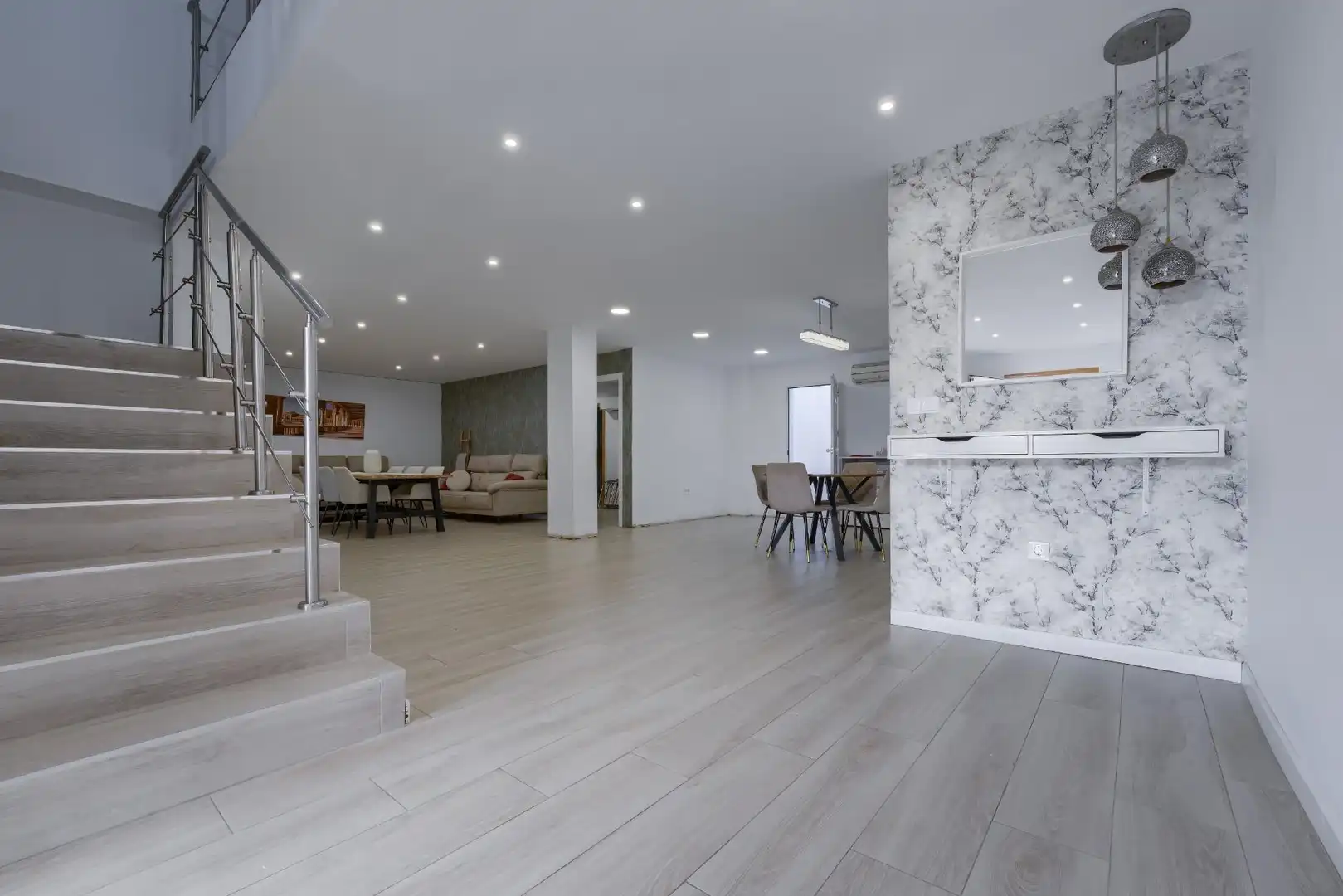 Houses for sale in Tomares  with Air Conditioner, Private garden and Terrace