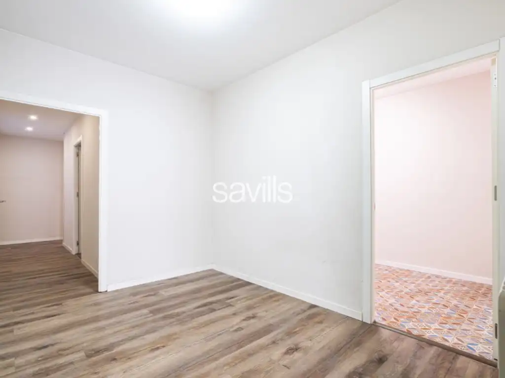 Habitación de Apartamento en venta en Barcelona con Aire acondicionado, Horno y Balcón