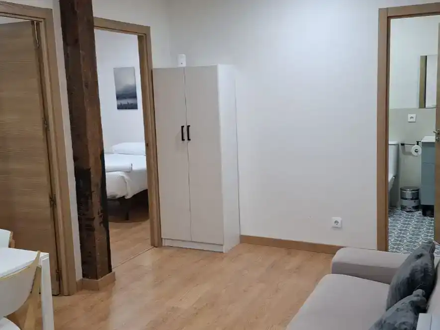 Habitación de Piso de alquiler en Santander con Amueblado y Balcón