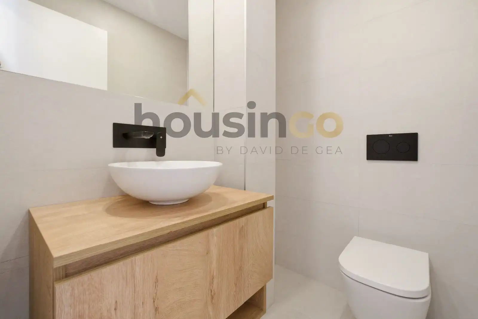 Badezimmer von Wohnung zum Verkauf in Madrid mit Klimaanlage, Heizung und Terrasse