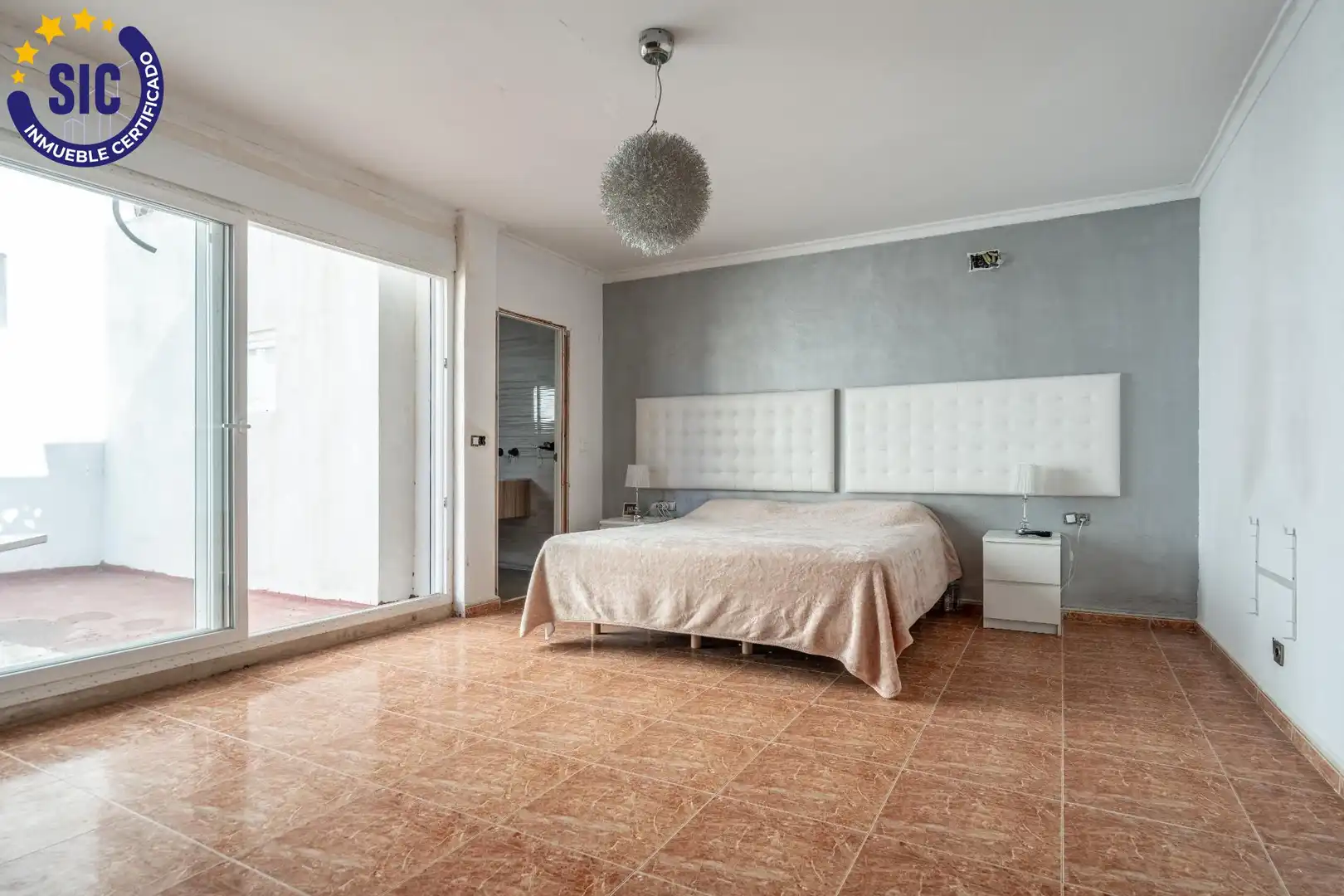Schlafzimmer von Haus oder Chalet zum Verkauf in Valencia mit Privatgarten, Terrasse und Schwimmbad