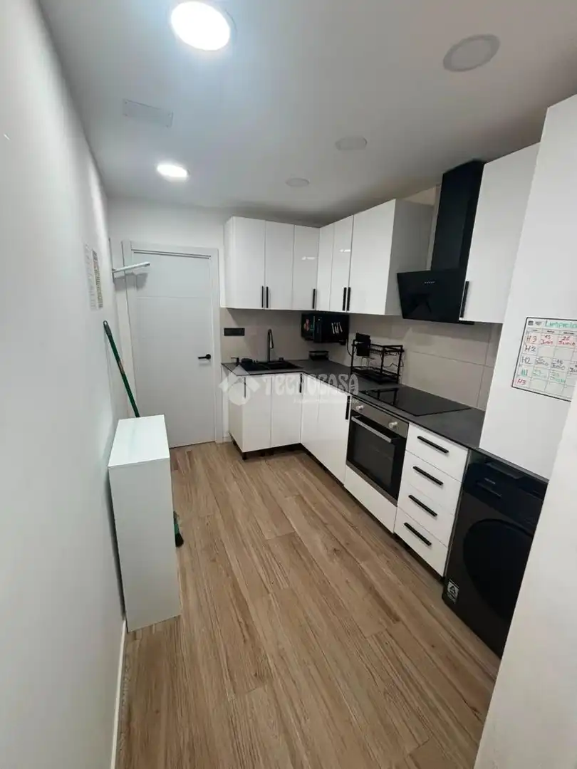 Flat for sale in Sant Andreu, imagen 2