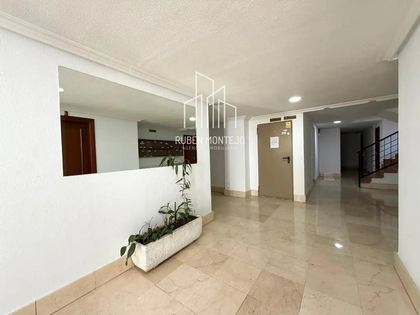 Außenansicht von Wohnung zum Verkauf in Santa Marta de Tormes mit Heizung, Terrasse und Balkon