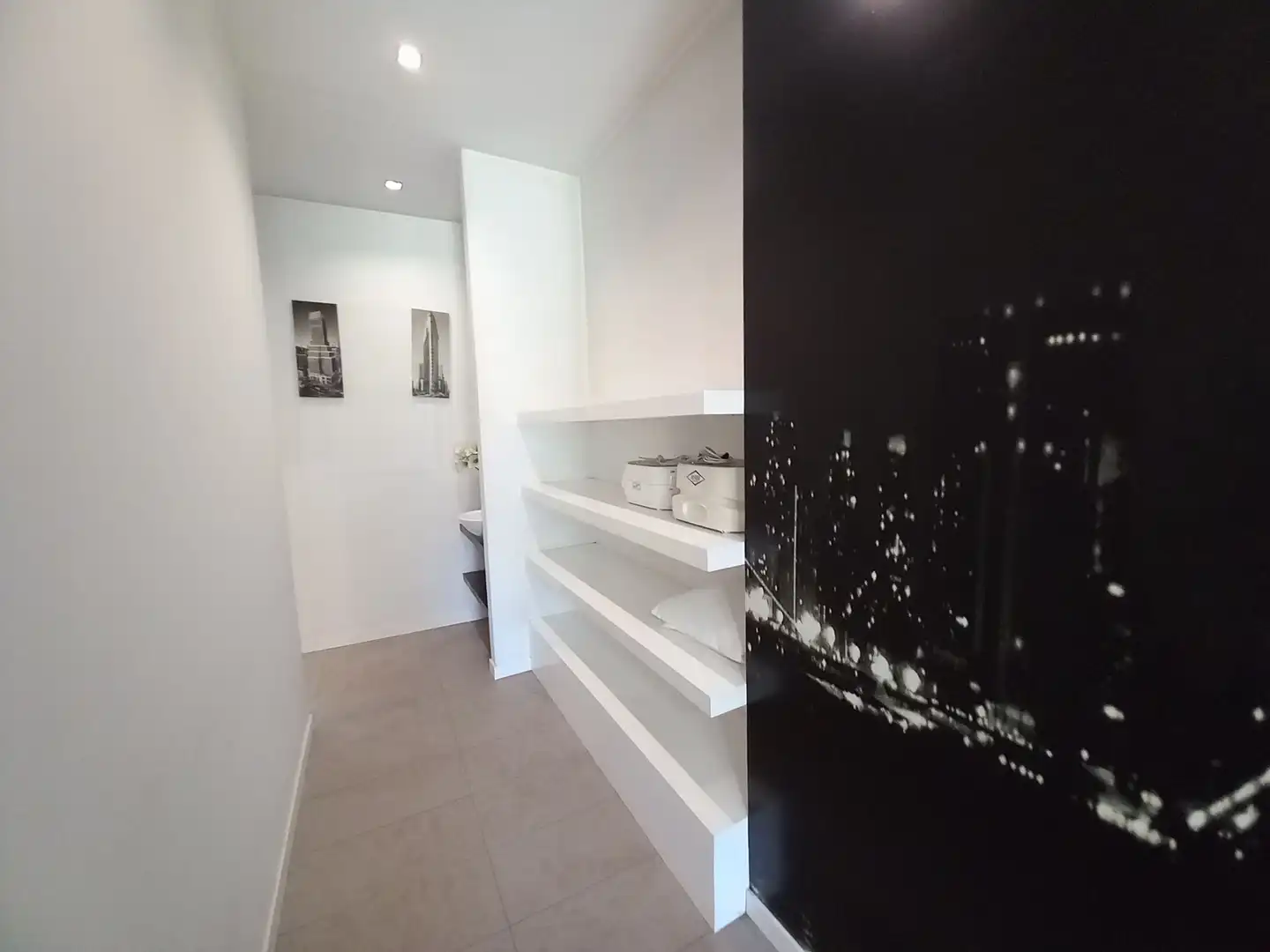 Badezimmer von Geschaftsraum zur Miete in Ribeira mit Klimaanlage, Heizung und Möbliert