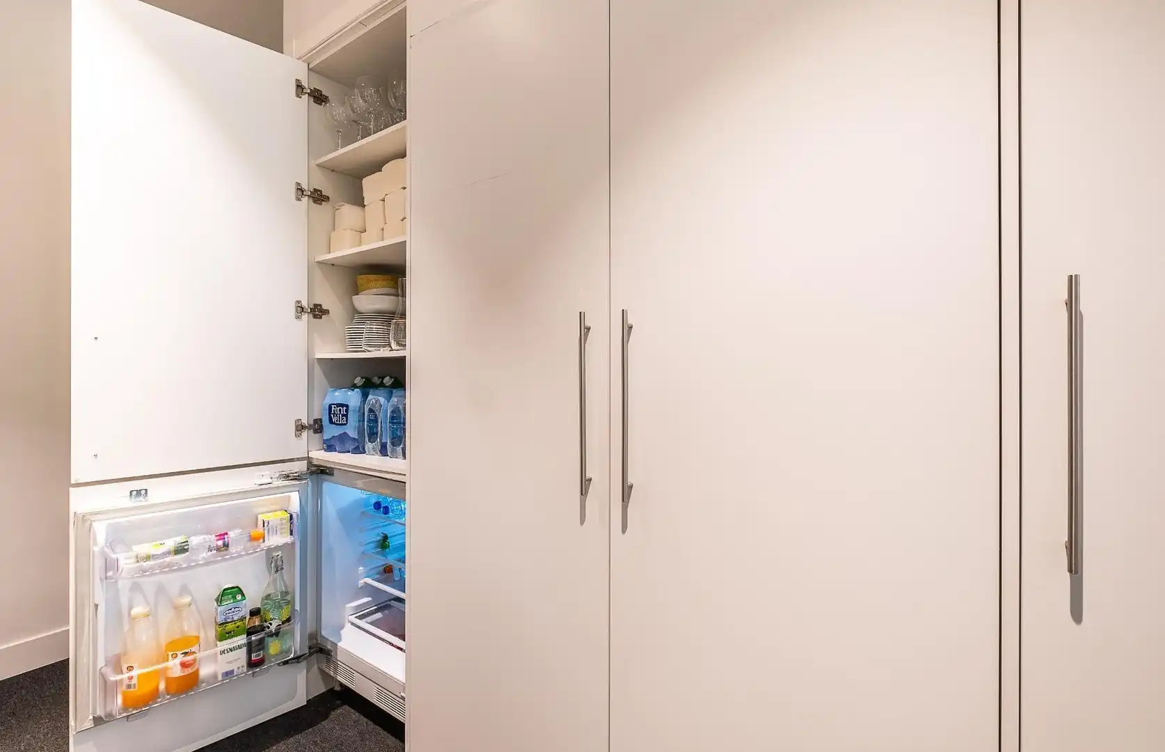 Küche von Büro zur Miete in Madrid mit Klimaanlage und Heizung