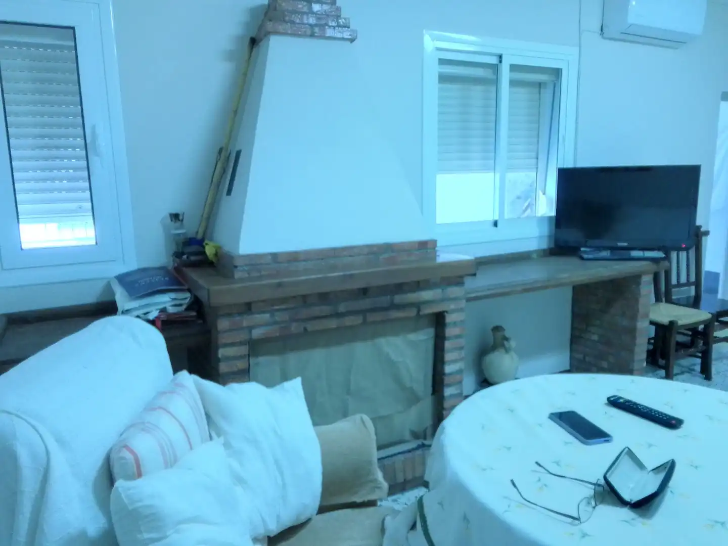 Living room of Houses for sale in Ubrique  with Terrace, Furnished and Oven