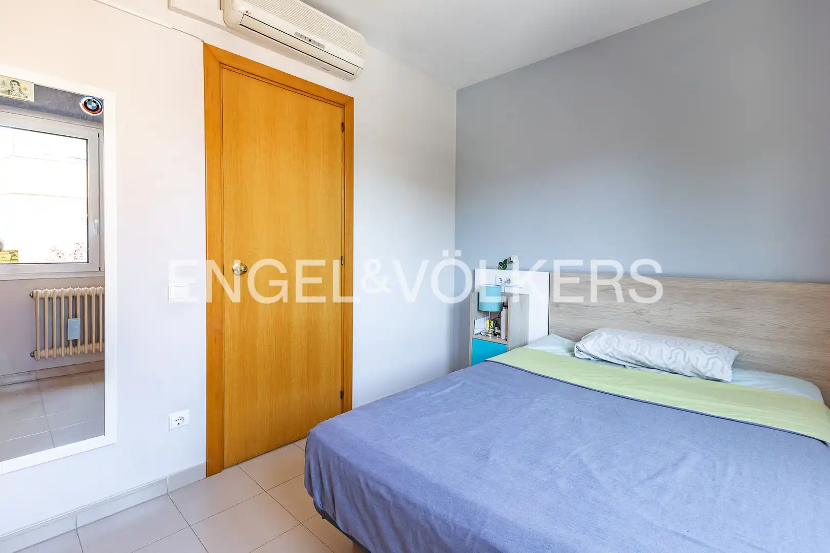 Habitación de Casa adosada en venta en Castellar del Vallès con Aire acondicionado, Calefacción y Terraza