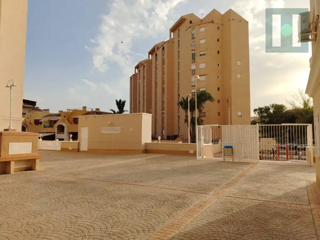 Vista exterior de Piso en venta en Cartagena