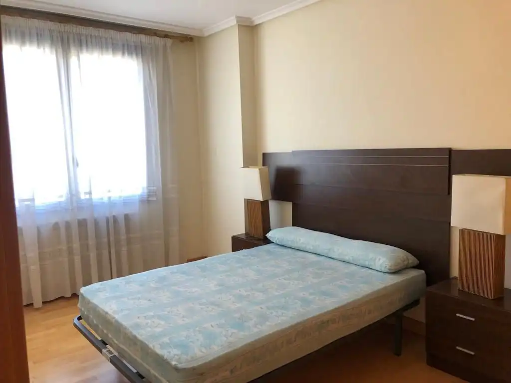 Bedroom of Apartments for rent in  Logroño  with Air Conditioner, Heating and Terrace