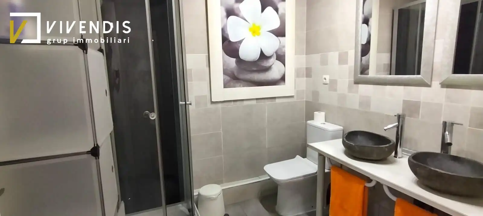 Baño de Planta baja en venta en Lleida con Aire acondicionado, Calefacción y Parquet