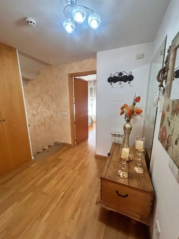 Detached homes for sale in Calle Diego de Mazariegos, 2, Nuevo Hospital