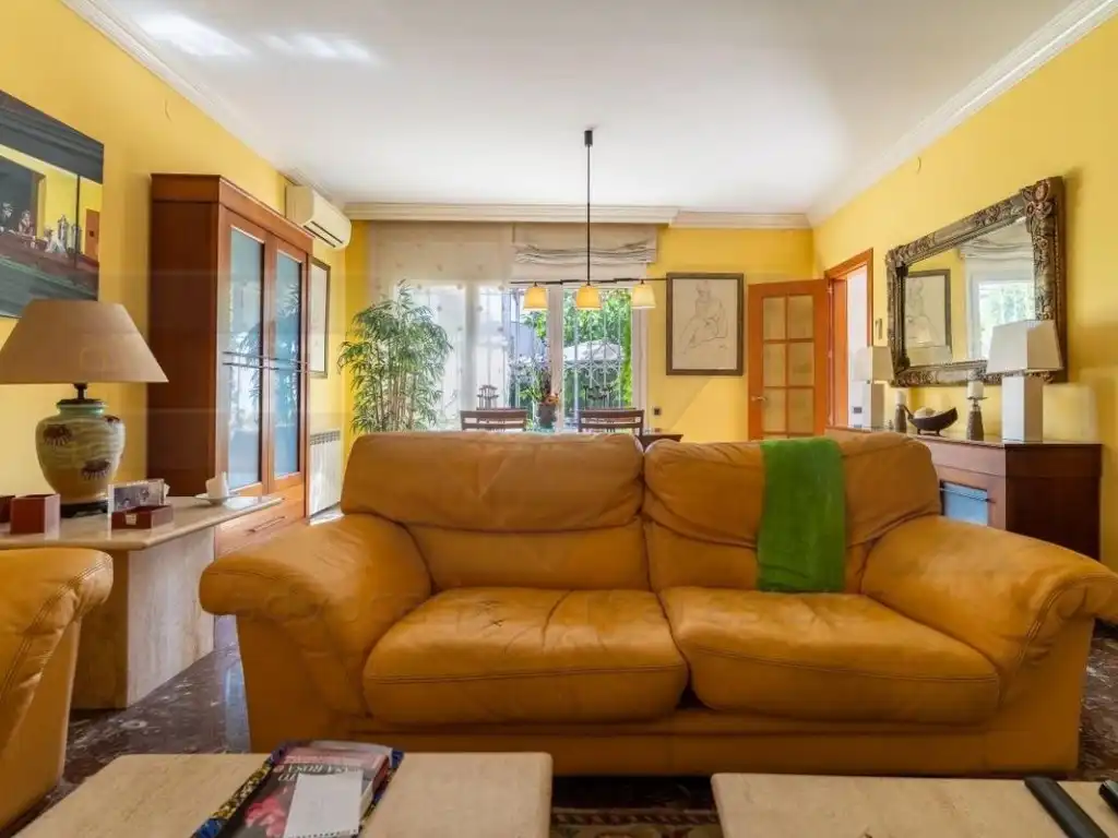 Sala d'estar de Casa o xalet en venda en Tarragona amb Aire condicionat, Jardí privat i Terrassa