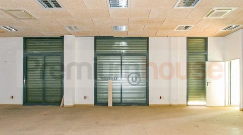 Foto 2 von Geschaftsraum zum Verkauf in Avenida del Remolar, Sant Cosme -La Granja, El Prat de Llobregat