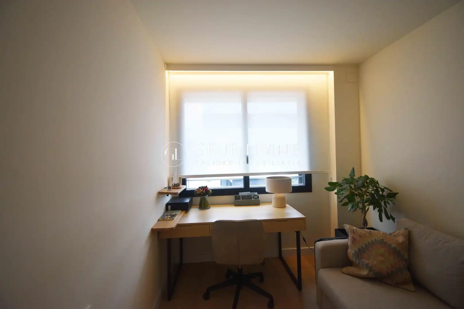 Wohnzimmer von Wohnung zur Miete in Sitges mit Heizung, Privatgarten und Parkett
