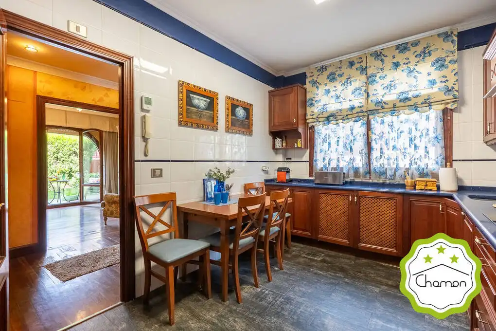 Cocina de Casa o chalet en venta en Arrigorriaga con Jardín privado