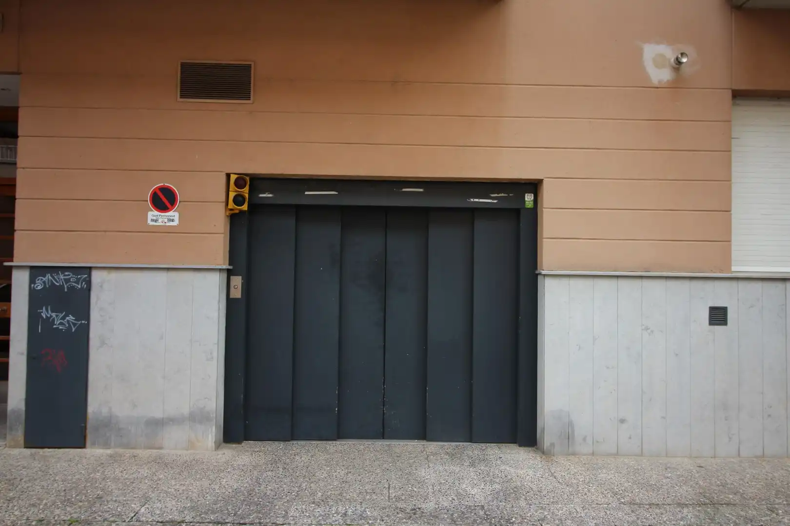Parking à vendre à Eixample Sud – Migdia, imagen 2