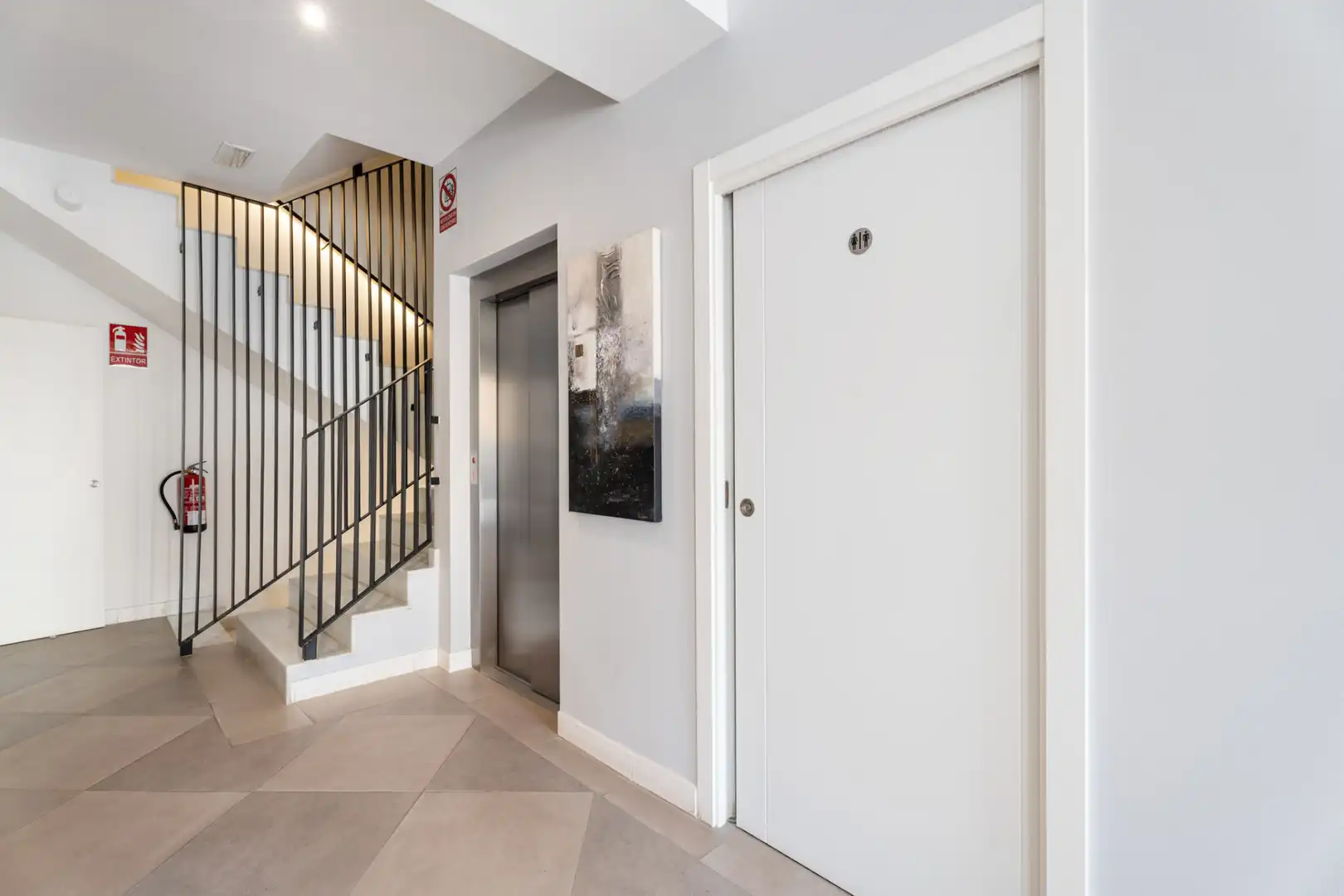 Inmuebles singulares con ascensor en venta en Estepona Pueblo, imagen 11