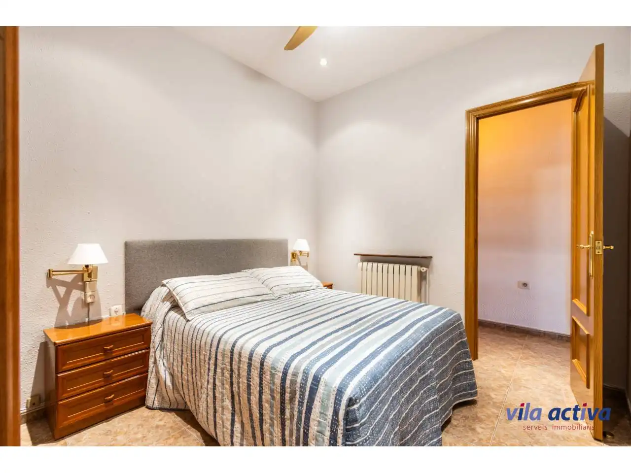 Dormitori de Casa adosada en venda en Terrassa amb Calefacció i Terrassa