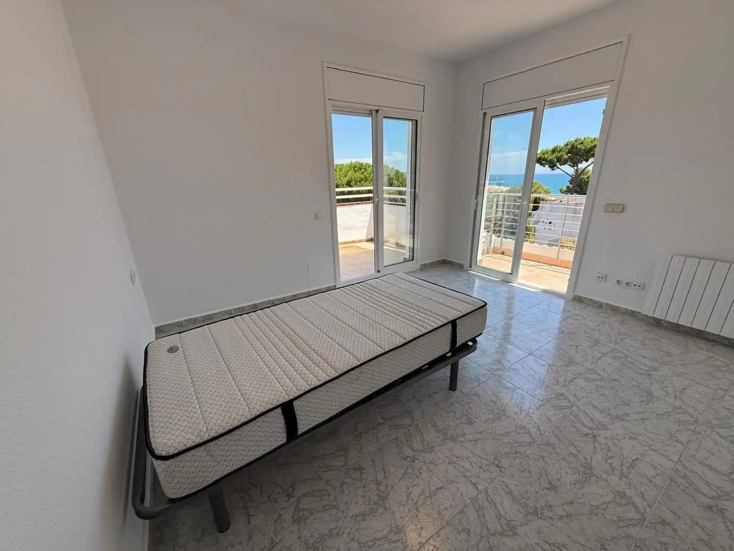 Dormitori de Casa o xalet en venda en Arenys de Mar amb Aire condicionat, Calefacció i Terrassa