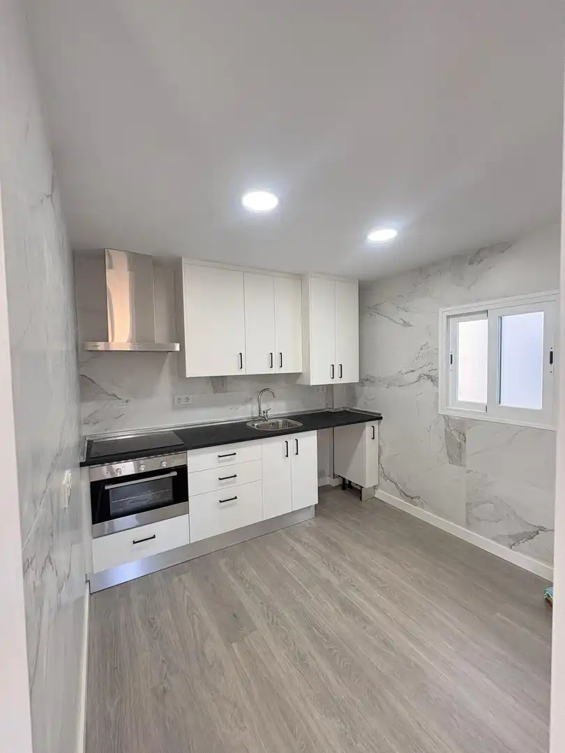 Cuina de Pis en venda en Córdoba amb Aire condicionat, Parquet i Terrassa