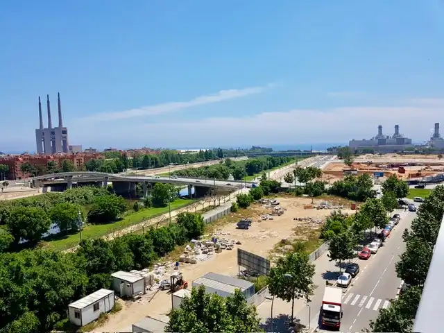 Vista exterior de Àtic de lloguer en Sant Adrià de Besòs amb Aire condicionat, Calefacció i Parquet