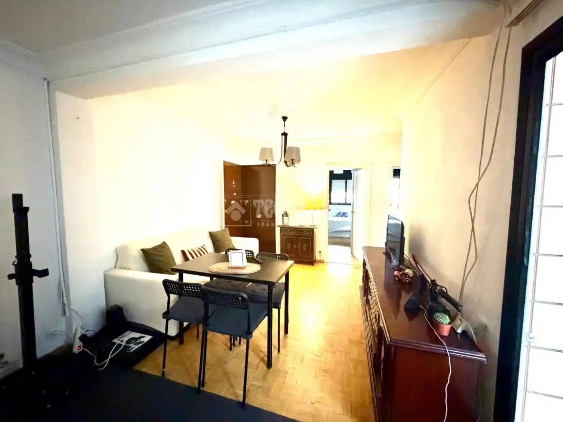 Sala d'estar de Pis en venda en Madrid