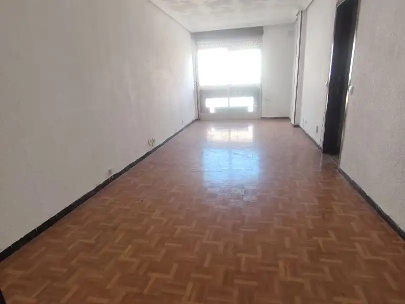 Sala d'estar de Pis de lloguer en Getafe amb Aire condicionat, Forn i Rentadora
