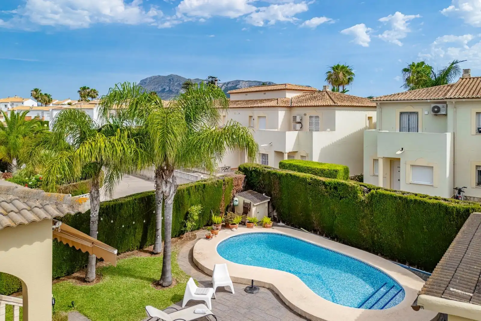 Casa o chalet de alquiler en Les Bovetes - La Felicidad