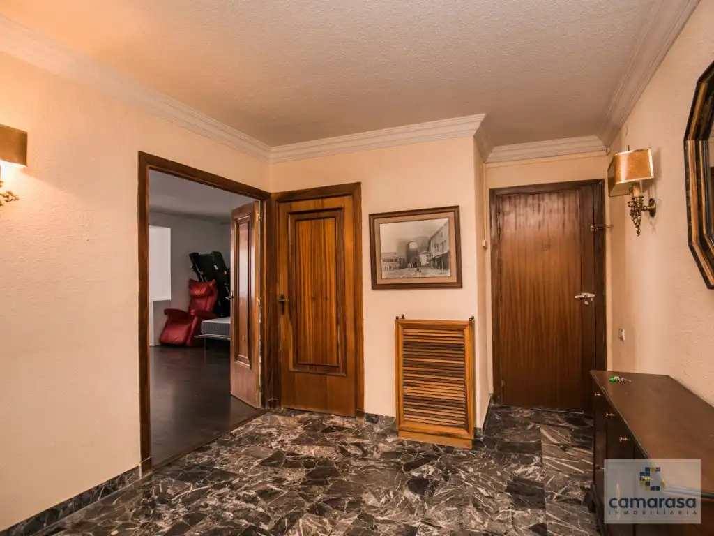 Piso en venta en Ávila con Calefacción y Terraza