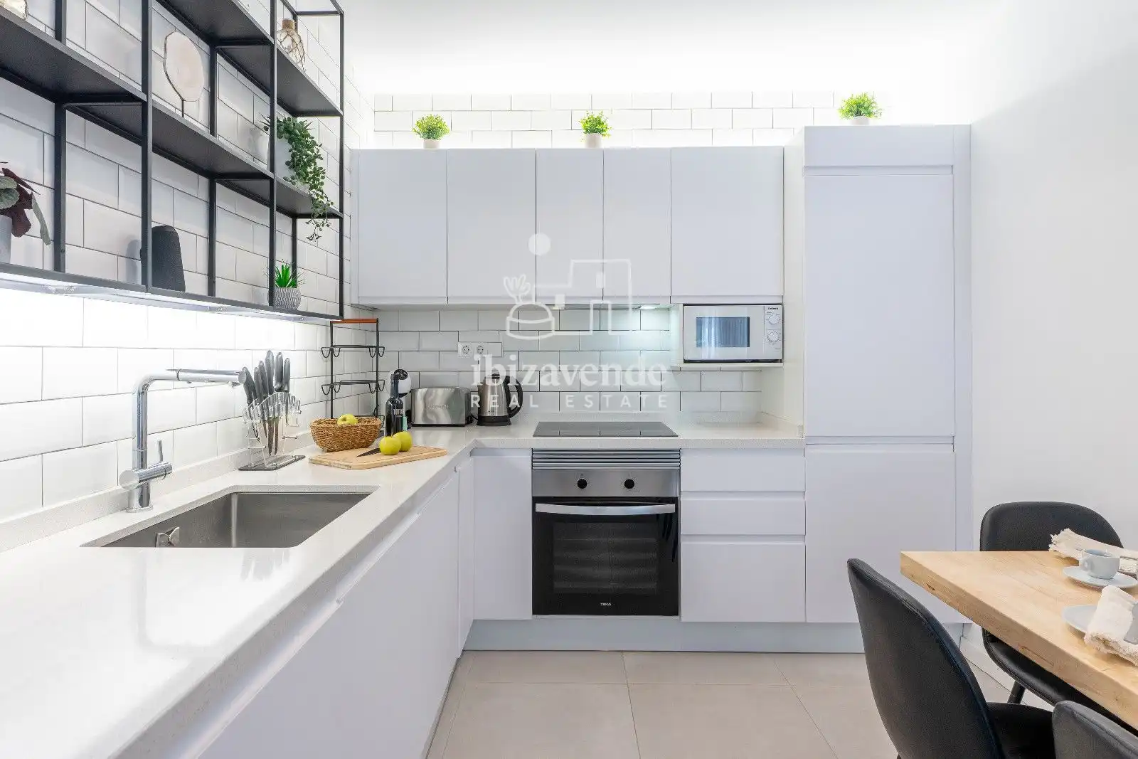 Kitchen of Flat for sale in Eivissa  with Air Conditioner, Heating and Terrace