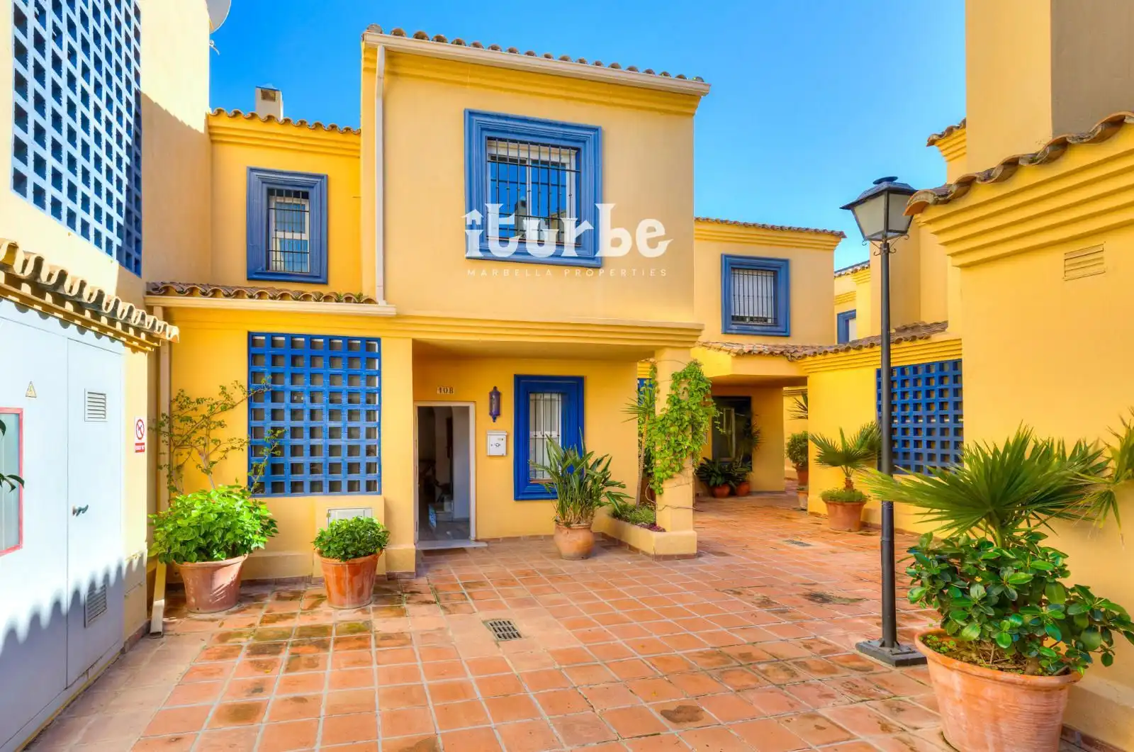 Casa adosada en venta en CL ANA DE AUSTRIA-PEPINA NOR 3, 108, Puerto Banús