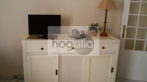 Foto 4 de Piso de alquiler en Parque Alcosa, Sevilla Capital