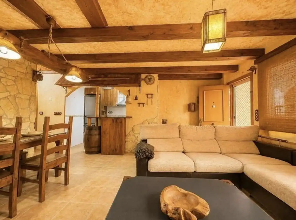 Living room of Flat for sale in Dolores  with Air Conditioner, Terrace and Storage room
