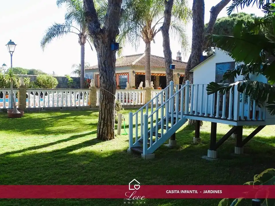 Exterior view of Houses for sale in Chiclana de la Frontera  with Air Conditioner, Heating and Private garden