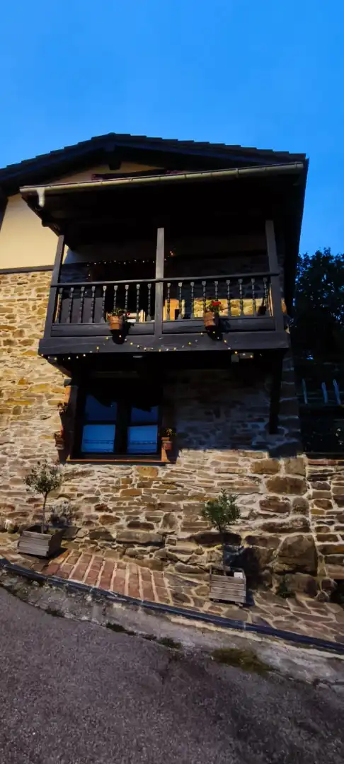 Terrassa de Casa o xalet en venda en Mieres (Asturias) amb Jardí privat, Terrassa i Traster
