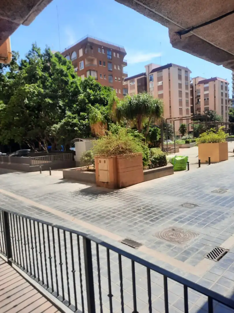 Flat with lift for sale in Algirós