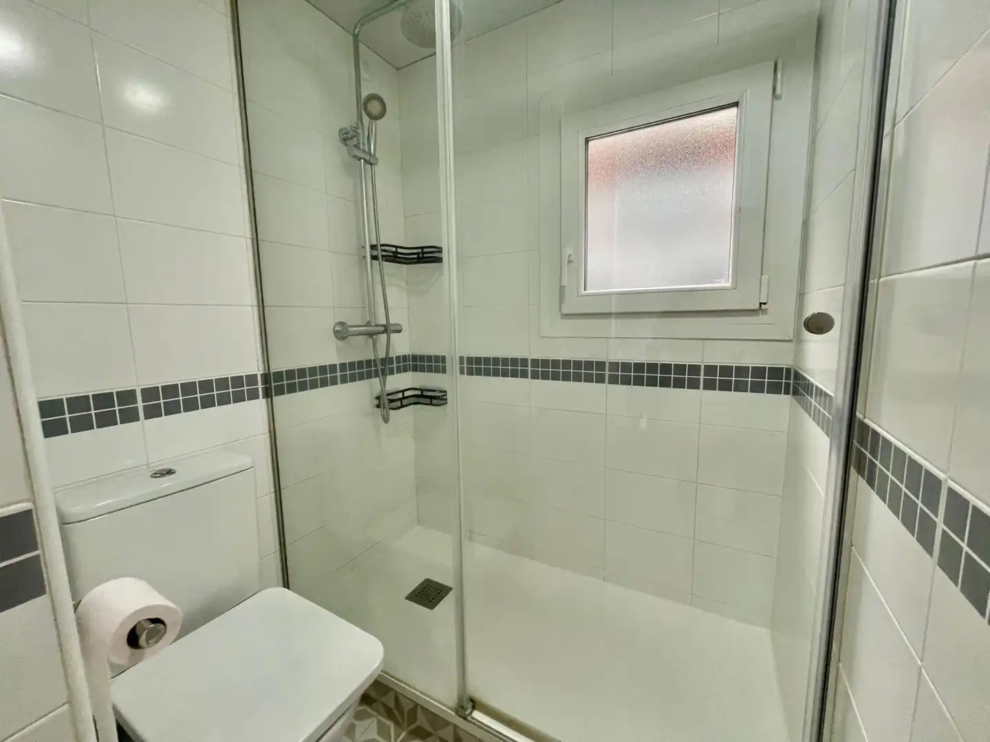 Bany de Dúplex en venda en Madrid amb Calefacció i Moblat