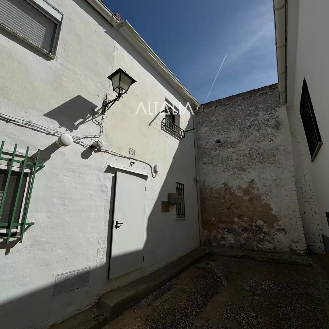 Vista exterior de Casa o chalet en venta en Torrejoncillo del Rey con Amueblado