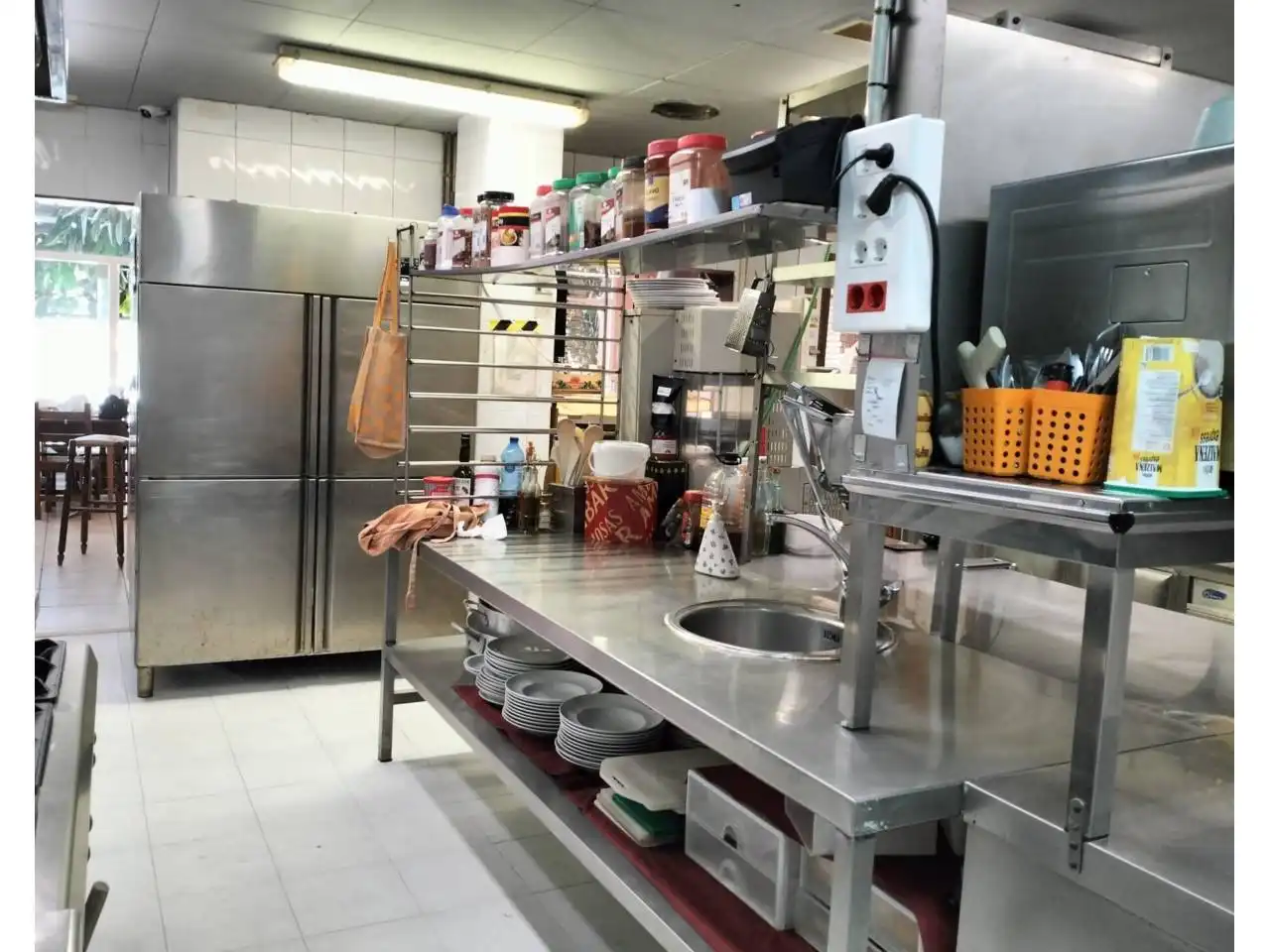 Cuina de Local en venda en Mont-roig del Camp amb Aire condicionat