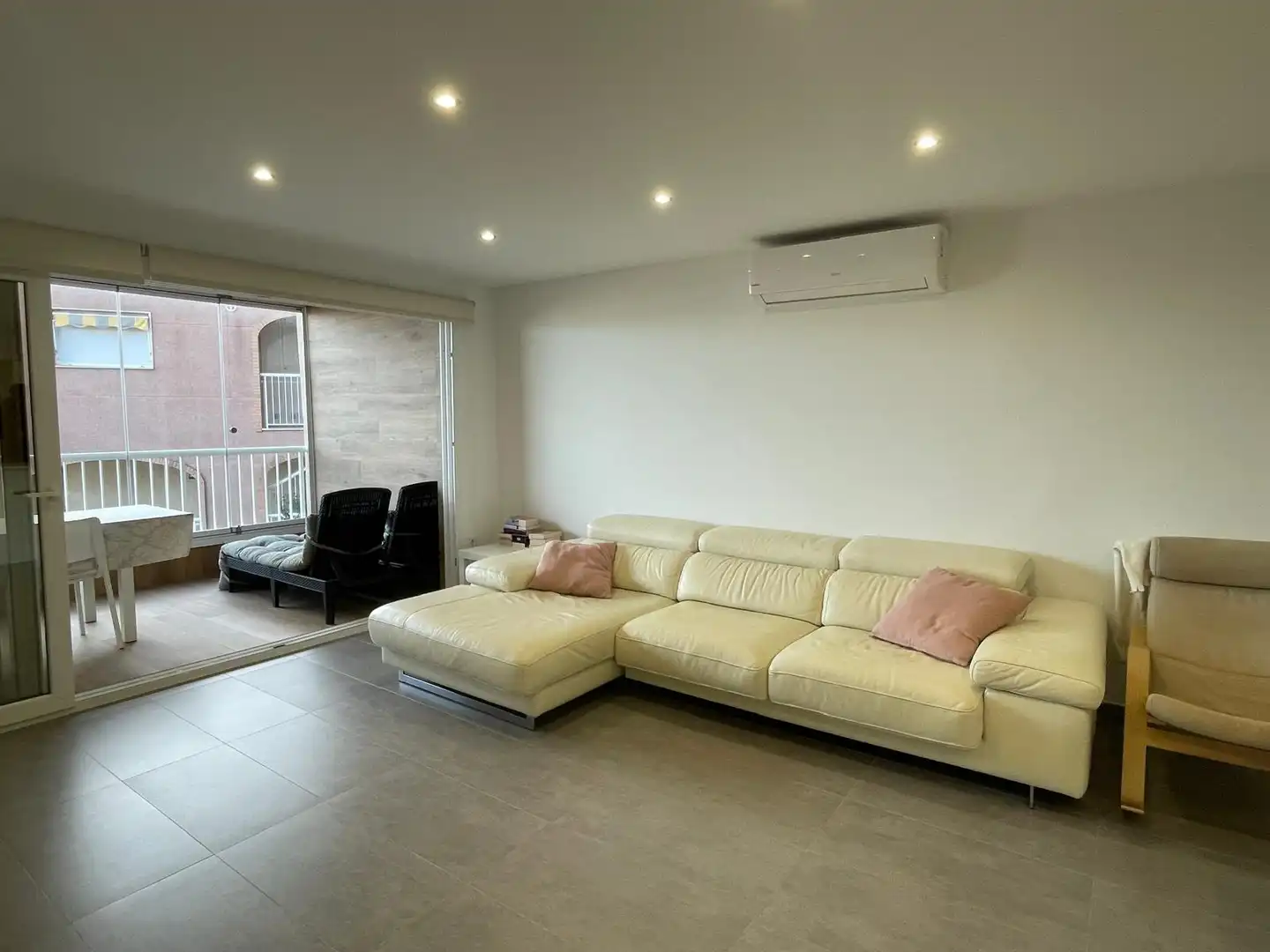 Apartments for rent to own in El Faro