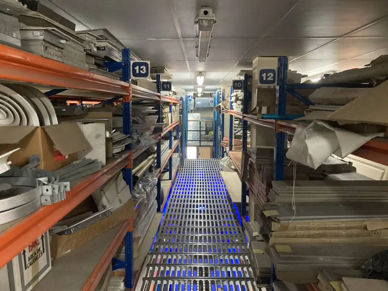 Nau industrial en venda en Fuenlabrada amb Alarma