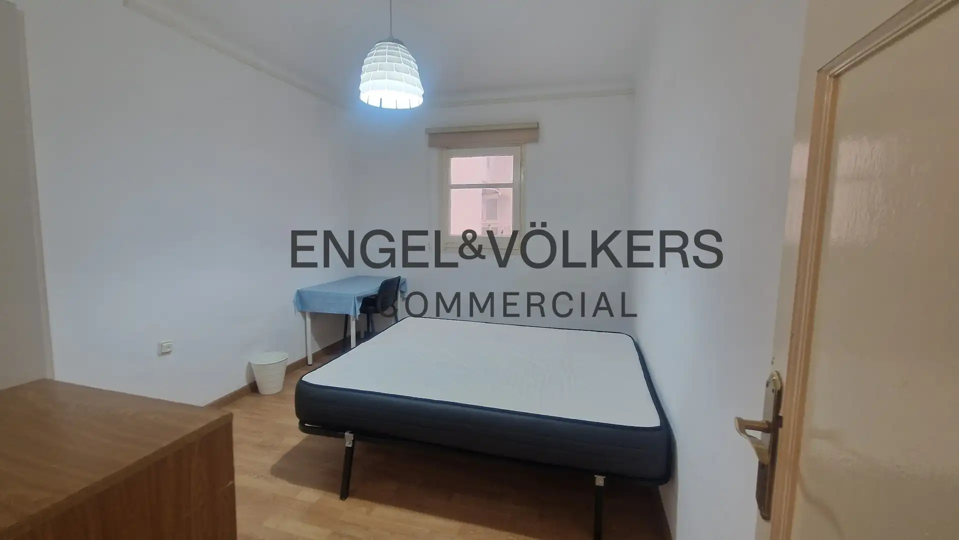 Buildings for sale in Collblanc