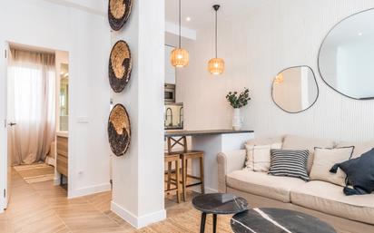 Living room of Flat to rent in  Madrid Capital  with Air Conditioner