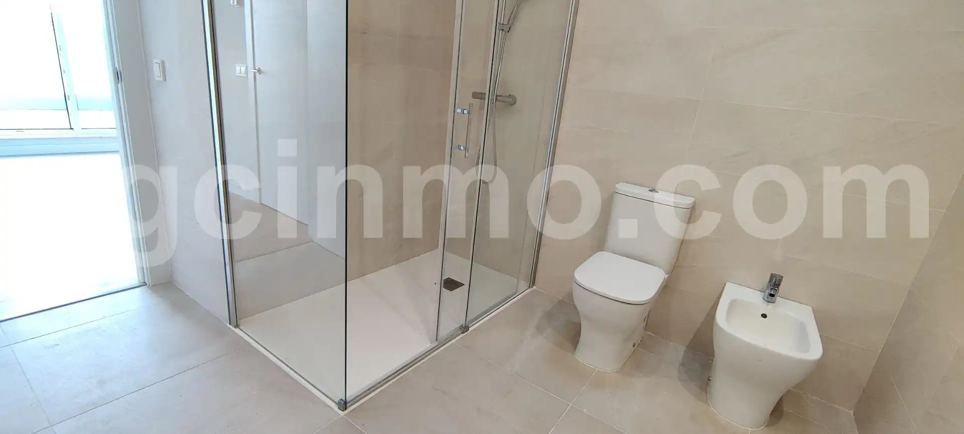 Baño de Piso en venta en Valladolid con Calefacción, Terraza y Trastero