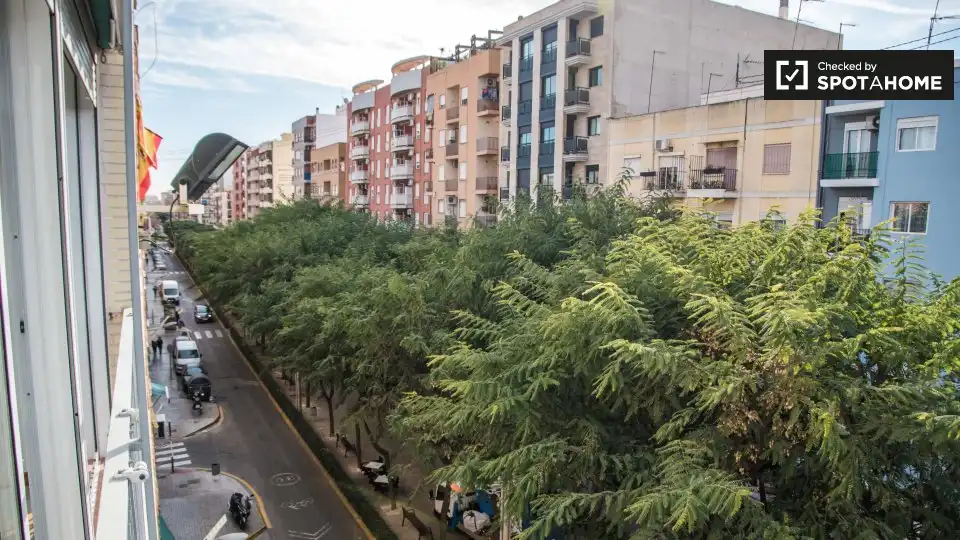 Vista exterior de Apartament per a compartir en Mislata amb Aire condicionat, Calefacció i Terrassa