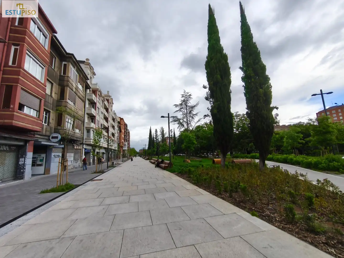 Exterior view of Flat for sale in Vitoria - Gasteiz  with Heating, Parquet flooring and Furnished